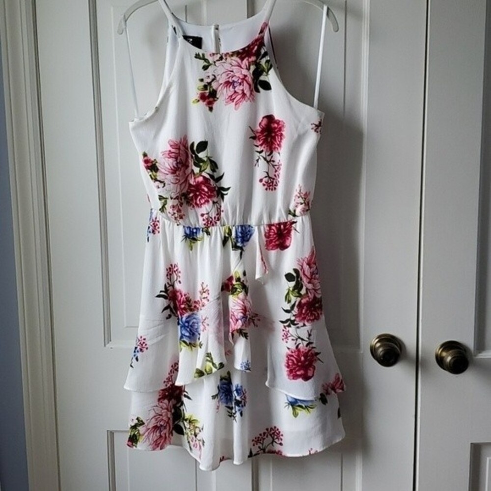 IZ BYER WHITE PINK BLUE FLORAL HALTER RUFFLE PARTER DRESS SIZE MEDIUM